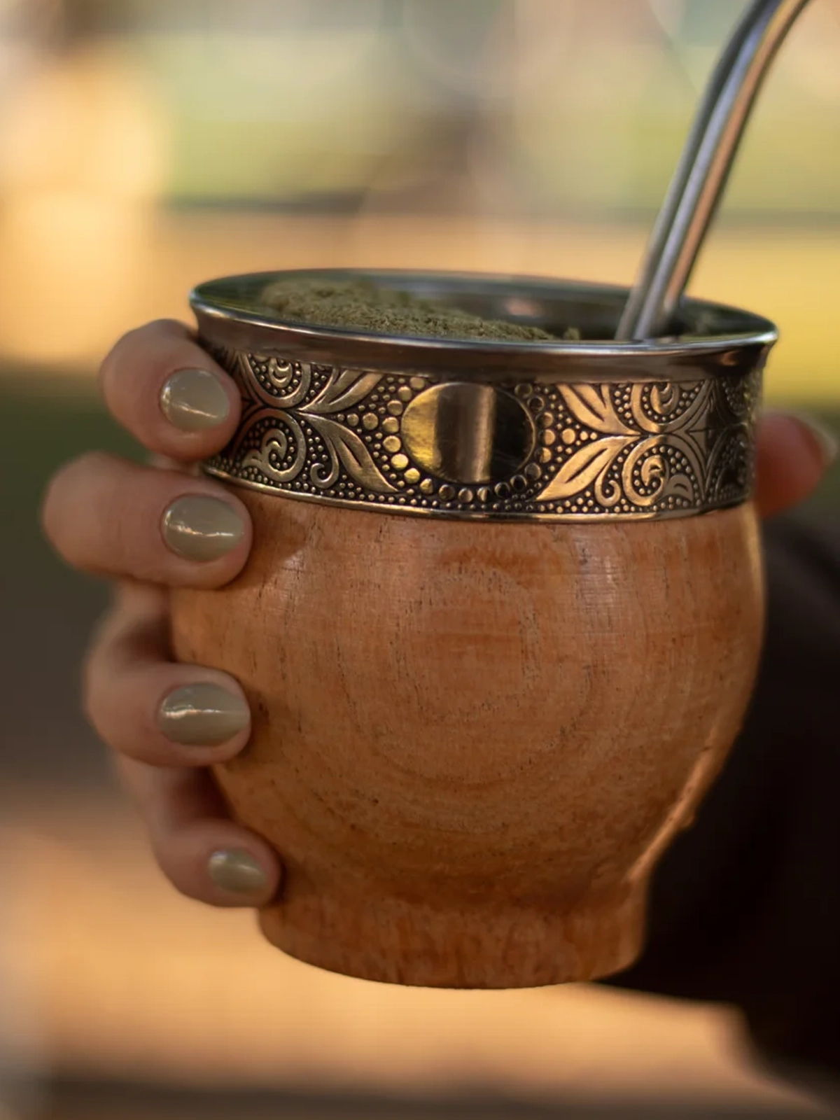 Mate imperial de algarrobo estilo abstracto