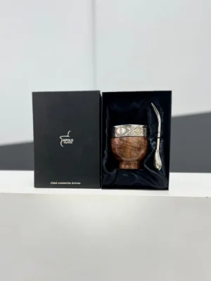 Mate imperial de algarrobo personalizado +caja y bombilla de alpaca