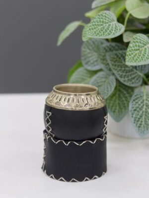 Mate torpedo con base de cuero