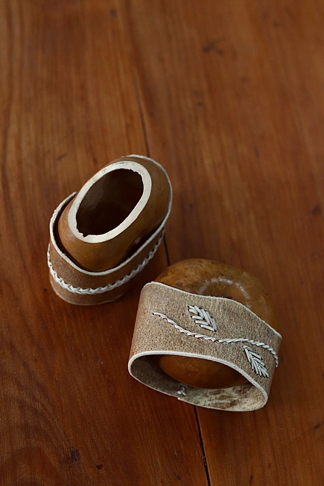 Mate galleta con base de cuero premium - Imagen 2