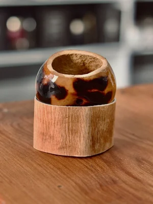 Mate galleta con base de cuero
