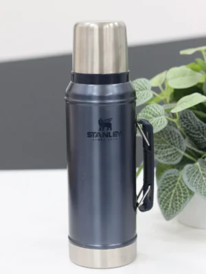 Termo Stanley azul grafito 0.95ml